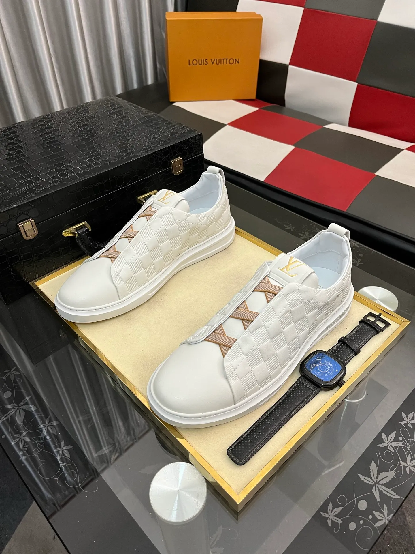 Men's shoes💰: 438⌚️⌚️"Loui* Vuitto*" LV's new Gaobang sports and casual shoes, imported first-layer cowhide ➕ imported sheepskin lining, high-end and comfortable, original outsole is light and wear-resistant! Purely handmade, details determine quality! Size 38-444️⃣Colors available